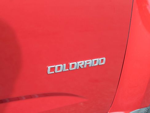 Used 2015 Chevrolet Colorado LT w/ Luxury Package image 38