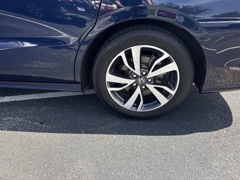 Certified 2023 Honda Odyssey Touring image 11