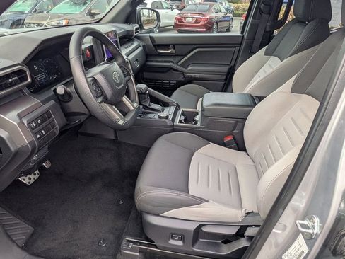 Used 2024 Toyota Tacoma TRD Sport image 11