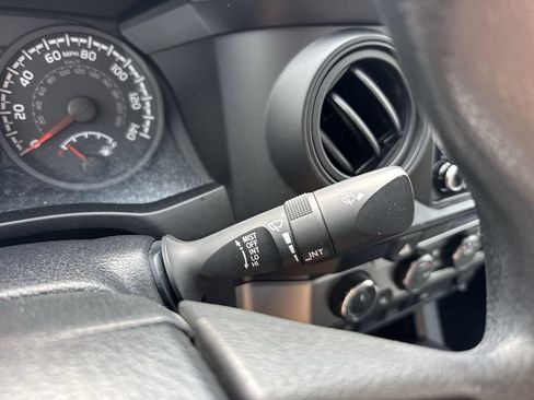 Used 2021 Toyota Tacoma SR AWD/4WD image 54