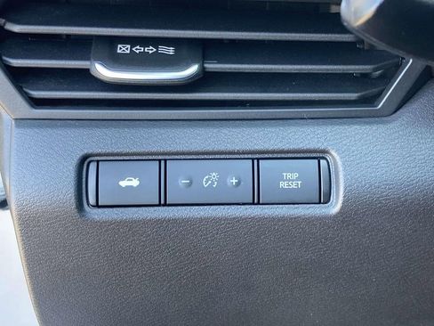 Used 2024 Nissan Altima 2.5 SV image 33