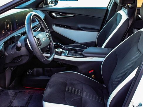 Used 2024 Kia EV6 GT-Line image 32