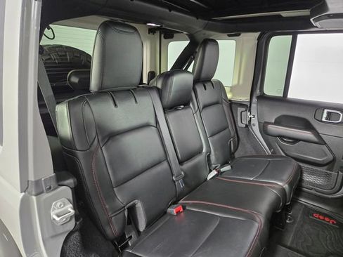 Used 2020 Jeep Wrangler Unlimited Rubicon AWD/4WD image 18