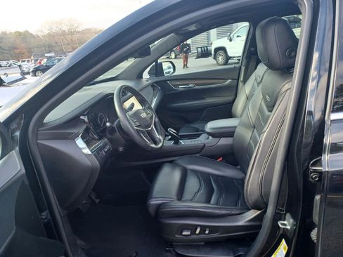 Used 2017 Cadillac XT5 Platinum image 7