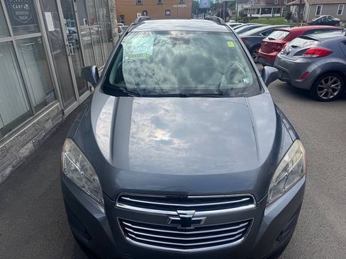 Used 2015 Chevrolet Trax LT w/ LT Plus Package AWD/4WD image 3
