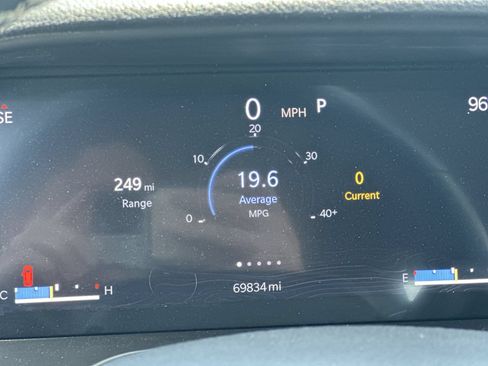 Used 2022 Jeep Grand Cherokee L Limited AWD/4WD image 16