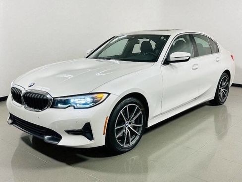 Used 2022 BMW 330i xDrive Sedan w/ Driving Assistance Package image 3