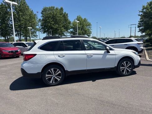 Used 2019 Subaru Outback 2.5i Limited AWD/4WD image 7