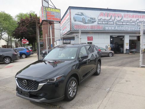 Used 2023 MAZDA CX-5 AWD 2.5 S w/ Select Package image 2