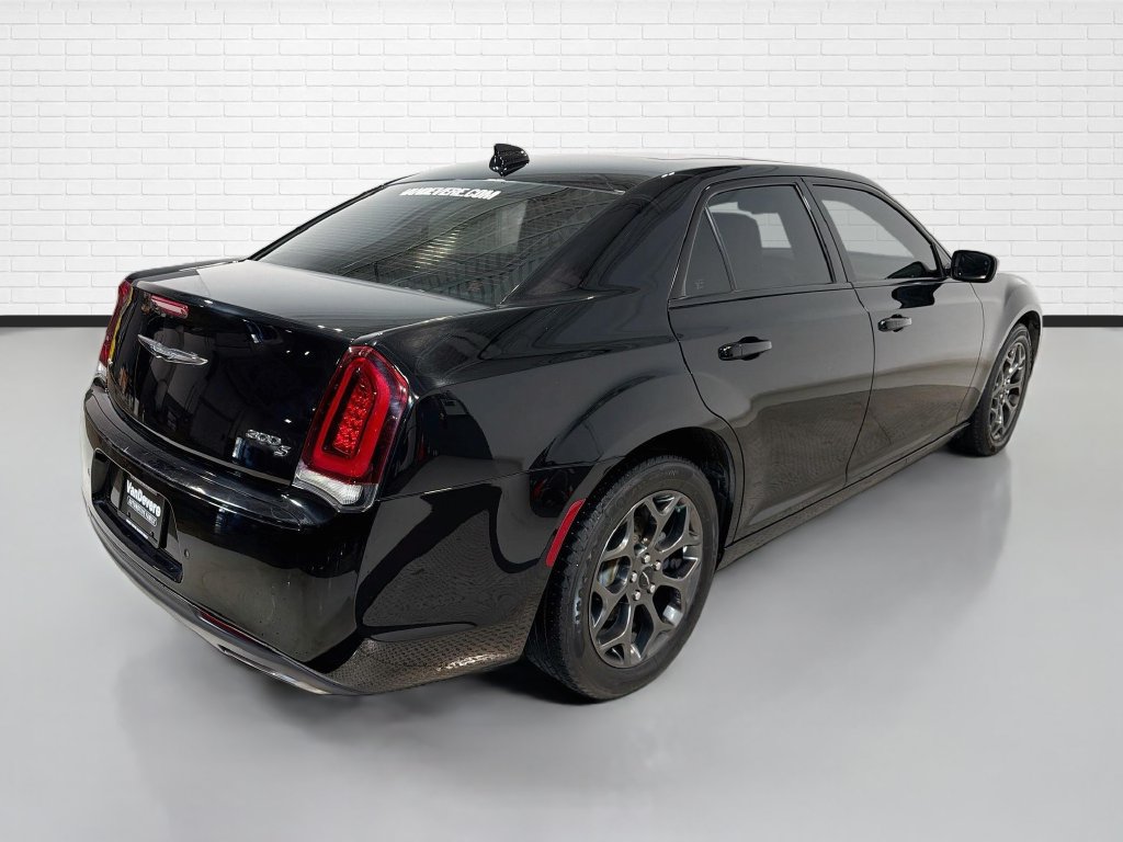 Used 2018 Chrysler 300 S w/ 300S Premium Group AWD/4WD image 9