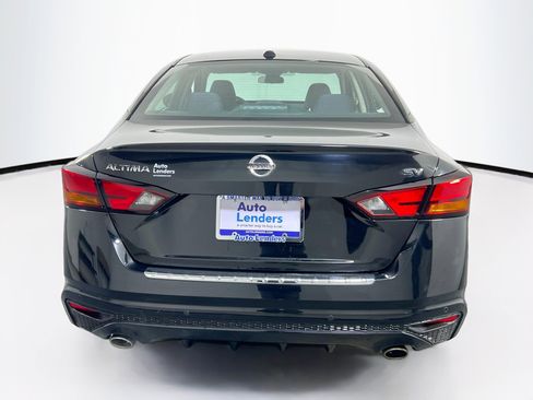Used 2021 Nissan Altima 2.5 SV w/ SV Premium Package image 6