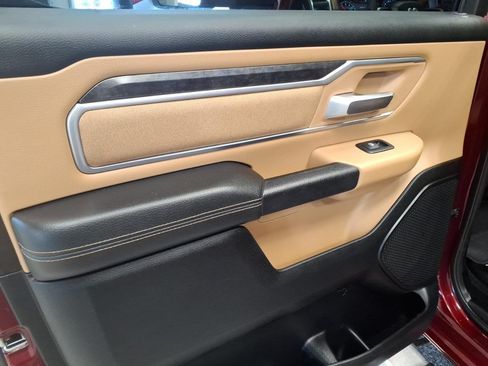 Used 2019 RAM 1500 4x4 Crew Cab Classic Big Horn image 20