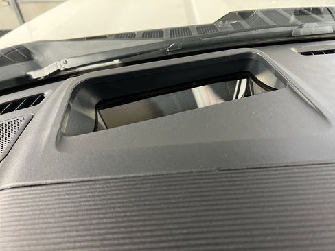 New 2026 Ford F150 Lariat w/ Equipment Group 502A High image 28