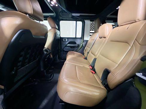 Used 2021 Jeep Wrangler Unlimited Rubicon AWD/4WD image 27