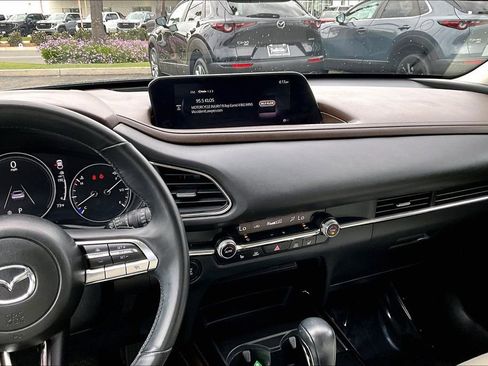 Used 2020 MAZDA CX-30 FWD w/ Premium Package image 8