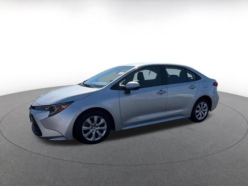 Used 2025 Toyota Corolla LE FWD image 8