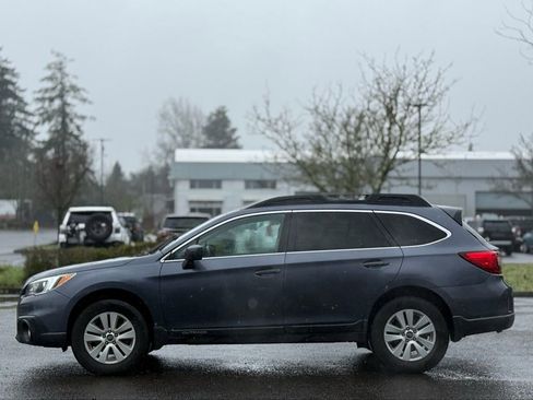 Used 2016 Subaru Outback 2.5i Premium image 2