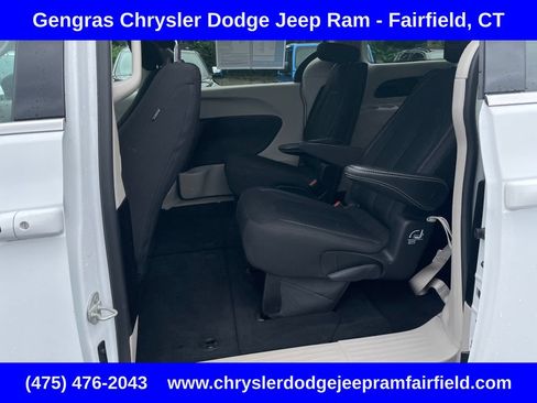 Certified 2024 Chrysler Voyager LX FWD image 35