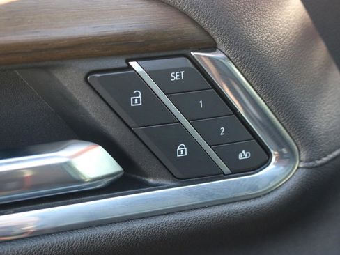 Used 2025 Chevrolet Silverado 2500 High Country w/ High Country Premium Package AWD/4WD image 14