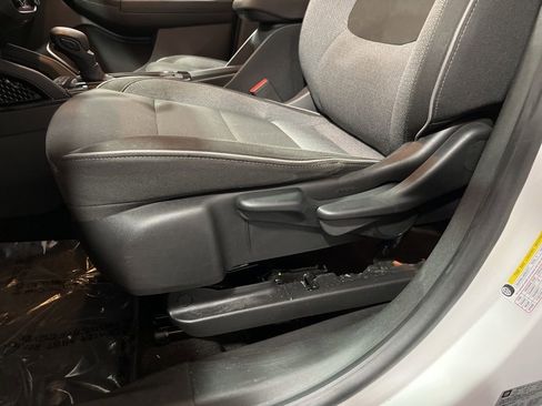 Certified 2023 Chevrolet TrailBlazer LS AWD/4WD image 14