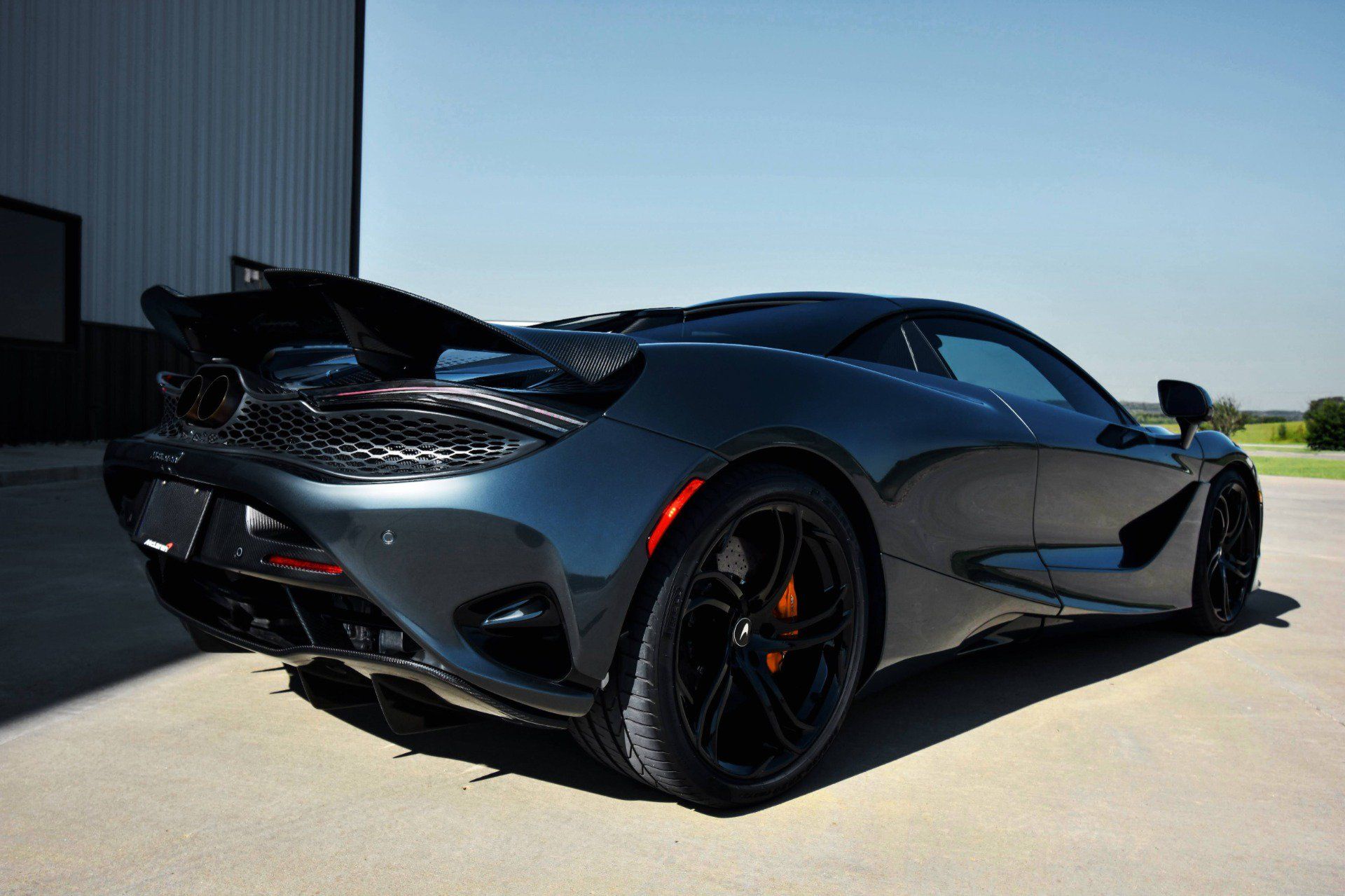 Used 2024 McLaren 750S Spider RWD image 7