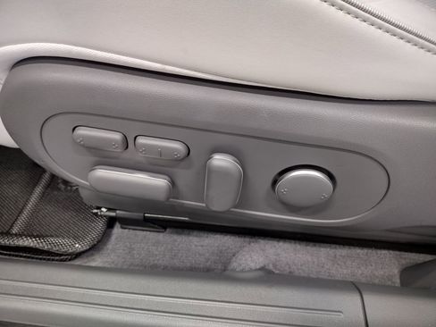 Certified 2023 Hyundai Ioniq 5 Limited w/ Cargo Package image 25