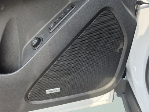 Used 2021 Chevrolet Equinox Premier image 25