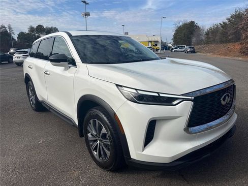 Certified 2025 INFINITI QX60 Pure image 3