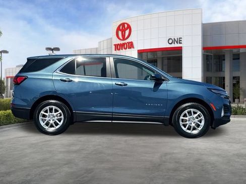 Used 2024 Chevrolet Equinox LT AWD/4WD image 3