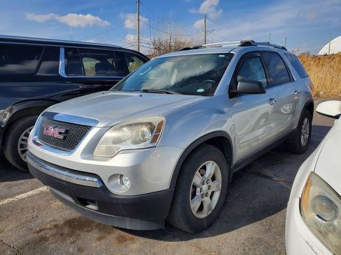 Used 2012 GMC Acadia SLE image 2