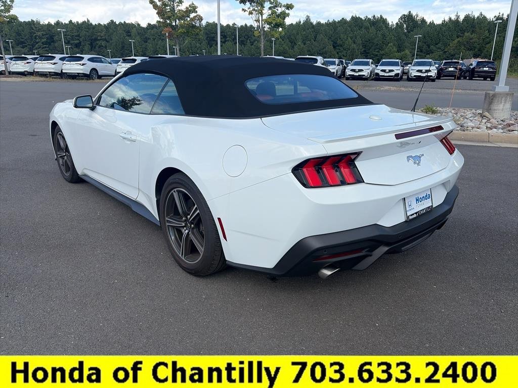 Used 2025 Ford Mustang Premium RWD image 5