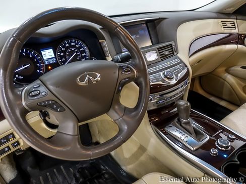 Used 2015 INFINITI Q70 3.7 w/ Technology Package image 15