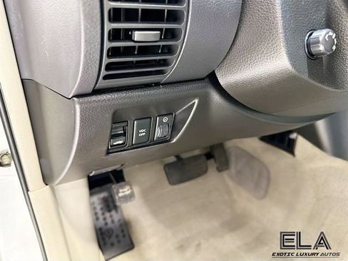 Used 2005 INFINITI G35 Coupe w/ (P01) Premium Pkg image 11