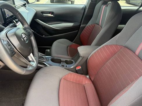 Used 2026 Toyota Corolla SE FWD image 4