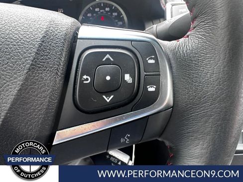 Used 2017 Toyota Camry SE image 21