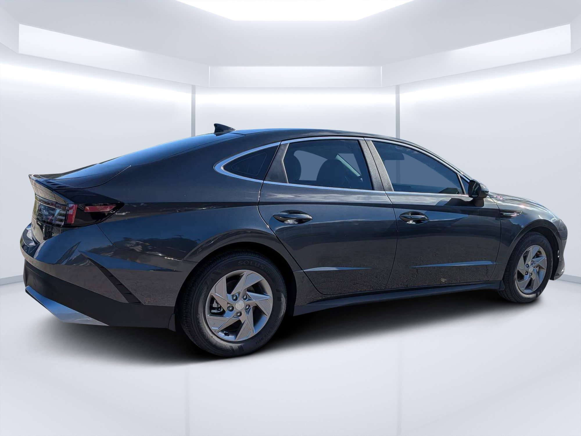Certified 2026 Hyundai Sonata SE FWD image 3