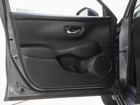 Used 2024 Honda HR-V LX image 19