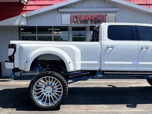 Used 2022 Ford F450 Platinum w/ FX4 Off-Road Package AWD/4WD image 27