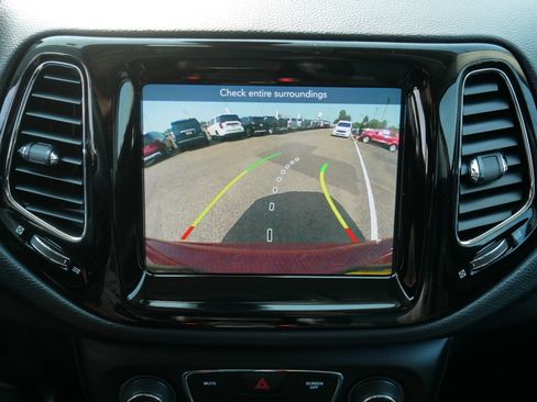 Used 2018 Jeep Compass Limited AWD/4WD image 27