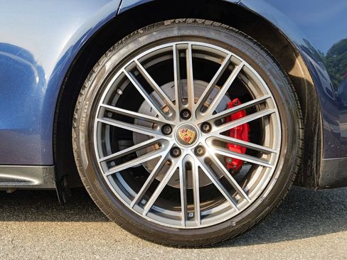 Used 2023 Porsche Panamera GTS AWD/4WD image 14