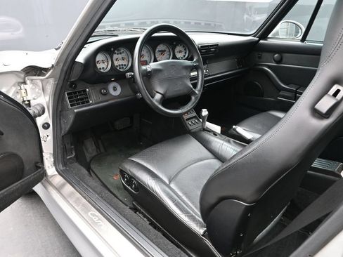 Used 1997 Porsche 911 Carrera S RWD image 4