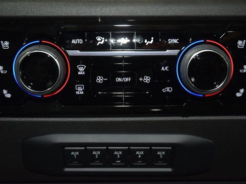 New 2026 Chevrolet Silverado 2500 LTZ w/ LTZ Premium Package image 35