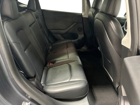 Certified 2022 Tesla Model Y Performance AWD/4WD image 11