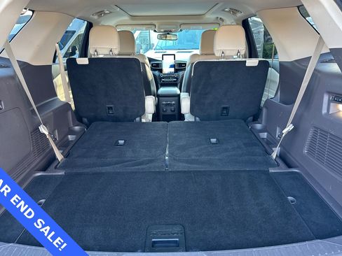 Certified 2020 Ford Explorer Platinum w/ Premium Technology Package image 16