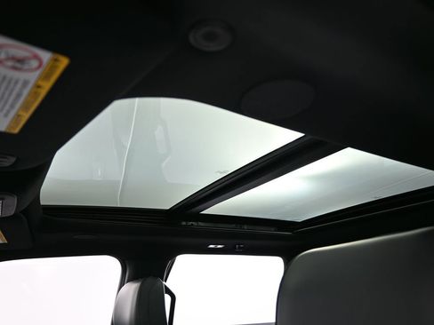 Used 2025 Ford F250 Platinum image 26