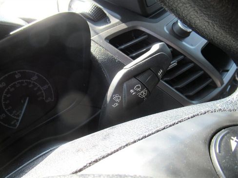 Used 2022 Ford Transit Connect XL image 19