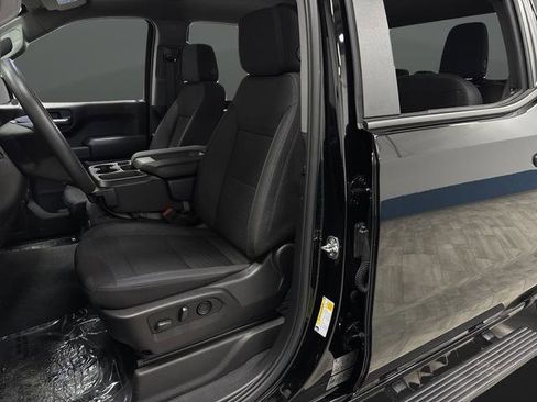 Used 2025 Chevrolet Silverado 1500 Custom image 4