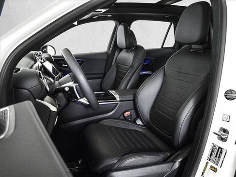 Certified 2026 Mercedes-Benz GLC 300 4MATIC w/ AMG Line image 18