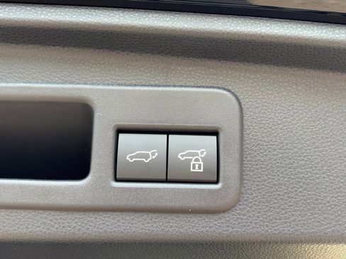 New 2025 Toyota 4Runner Limited image 7