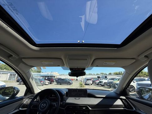 Used 2024 MAZDA CX-90 Plug-In Hybrid w/ Preferred AWD/4WD image 24
